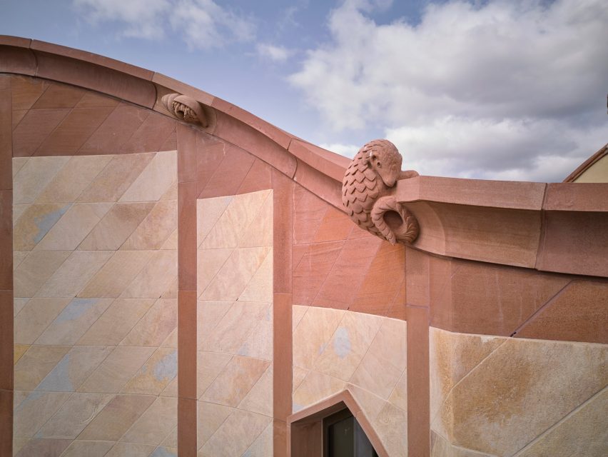 Stone grotesque in Oxford