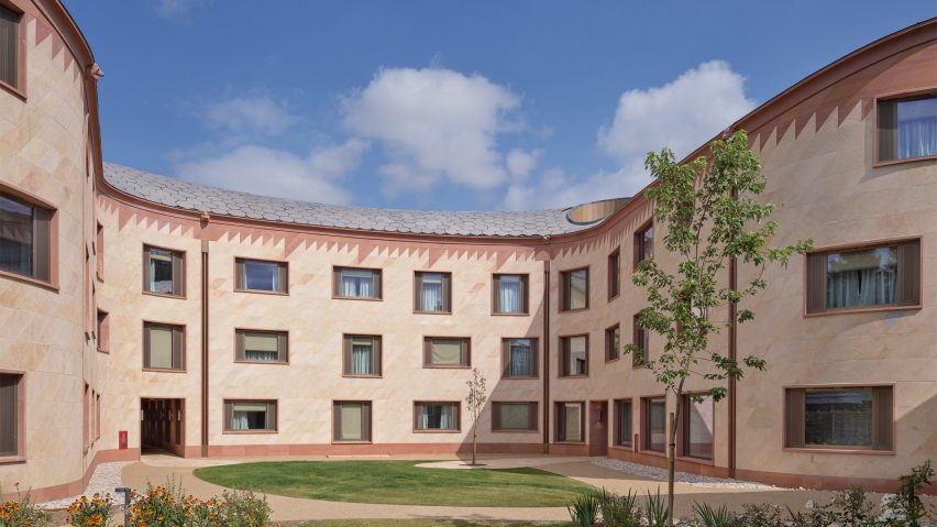Gradel Quadrangles at New College Oxford by David Kohn Architects