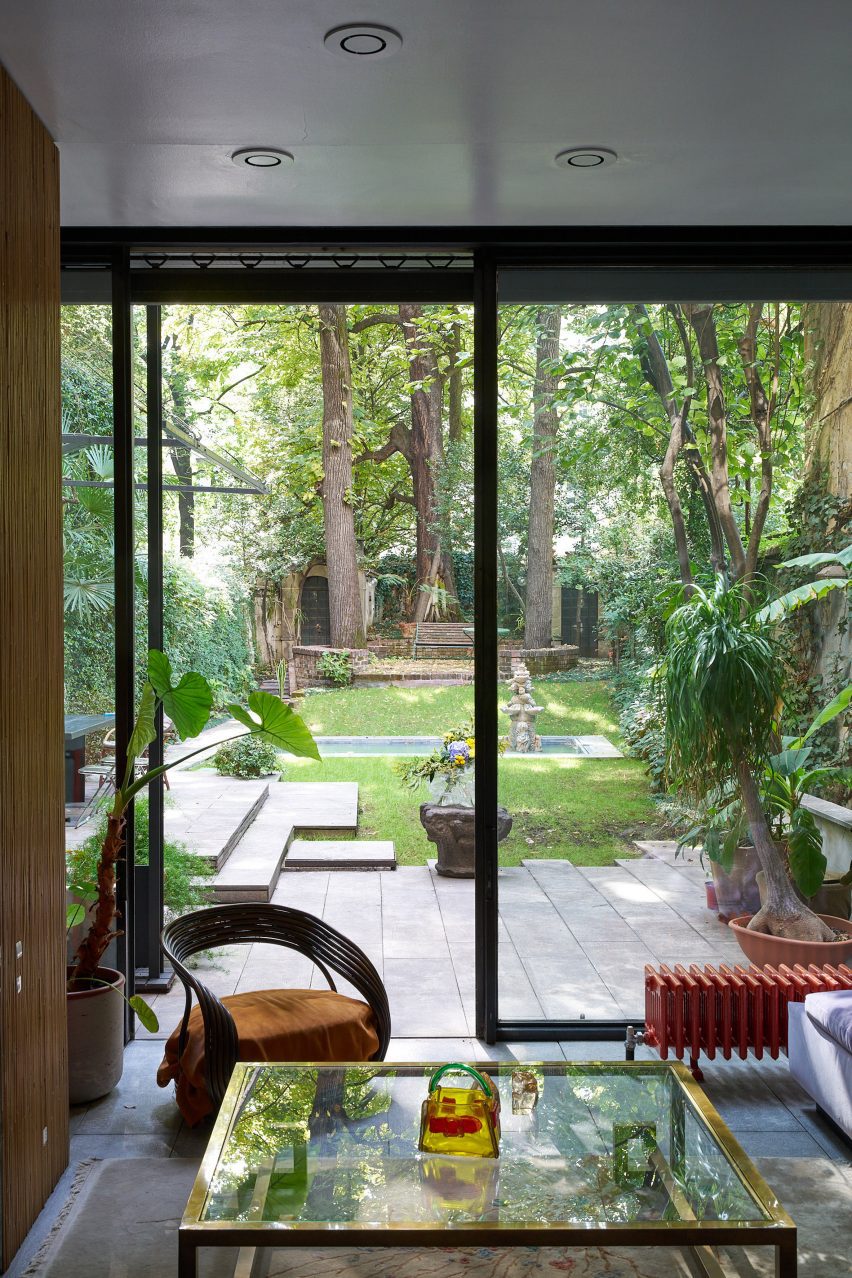 House in Milan by Vittorio Vigan&ograve;, Wannasiri Kongman and Jesse Dorsey
