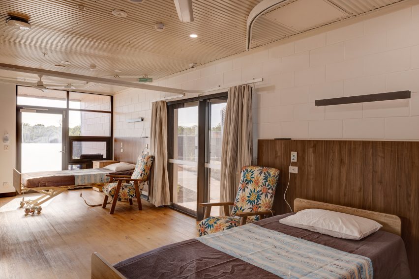 Interior view of Yutjuwala Djwarr Aged Care by Kaunitz Yeung Architecture