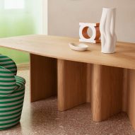 Nami table by E-ggs for Miniforms