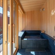 Necklace Villa in Japan by 1110 Office for Architecture