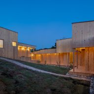 Necklace Villa in Japan by 1110 Office for Architecture