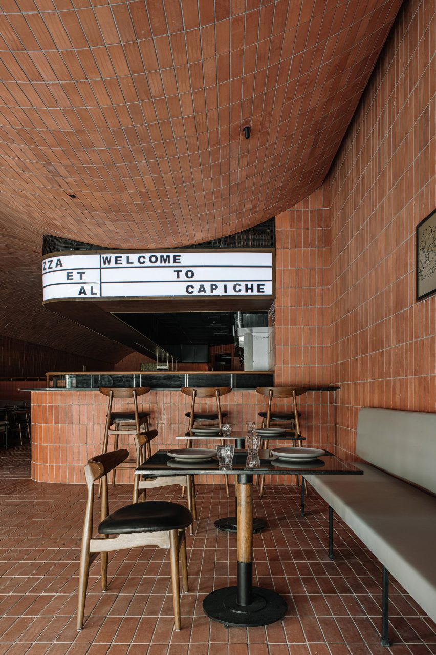 Capiche pizzeria by Neogenesis+Studi0261