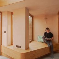 Clay House by Pensaer