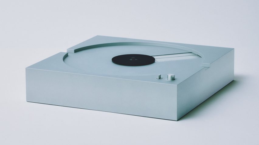 PP-1 record player by Waiting for Ideas