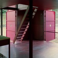 Red cabin in Barcelona by Test and Prefab House Changeover