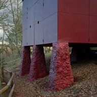 Red cabin in Barcelona by Test and Prefab House Changeover