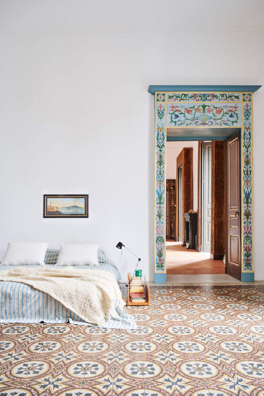 Apartment in Naples by Klaus Schuwerk