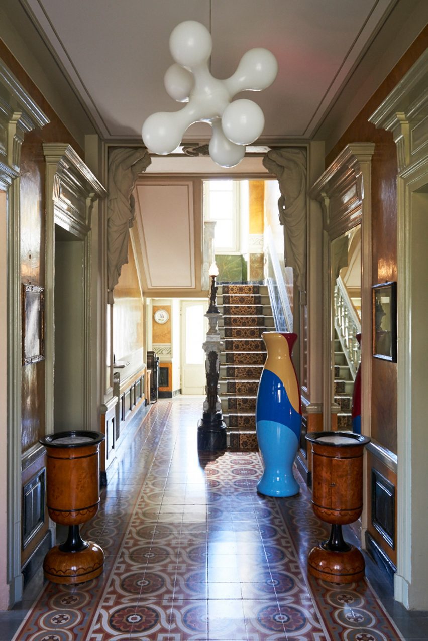 House in Bergamo by Alessandro Mendini