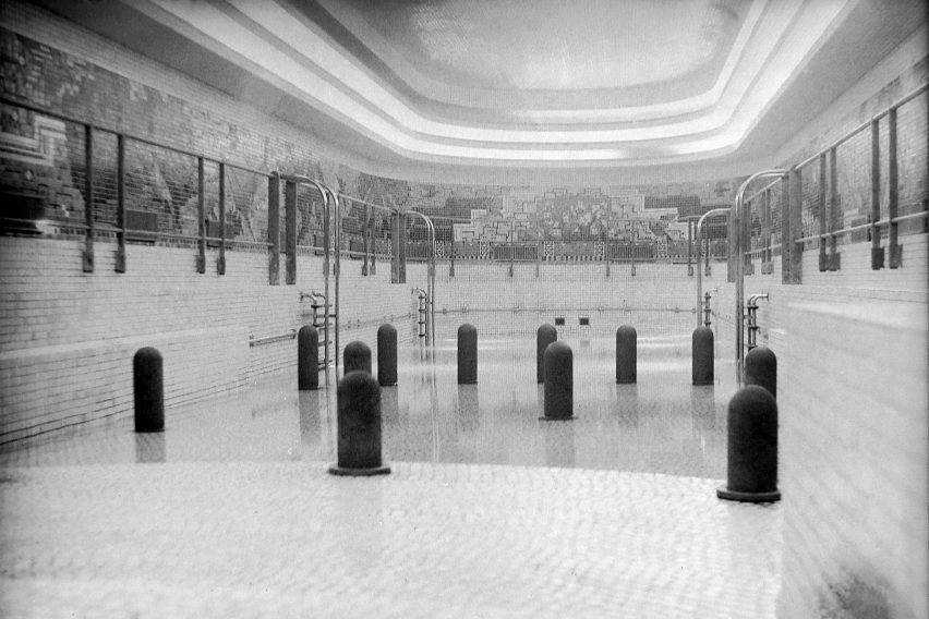 Swimming pool of SS Normandie