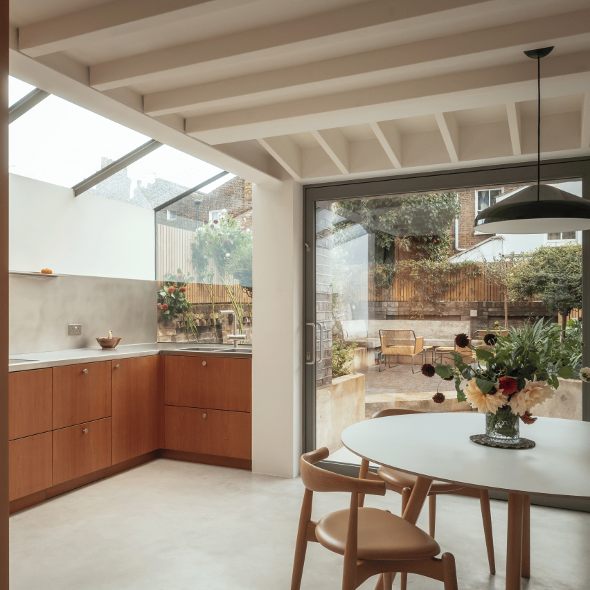 Stock Newington extension by VATRAA