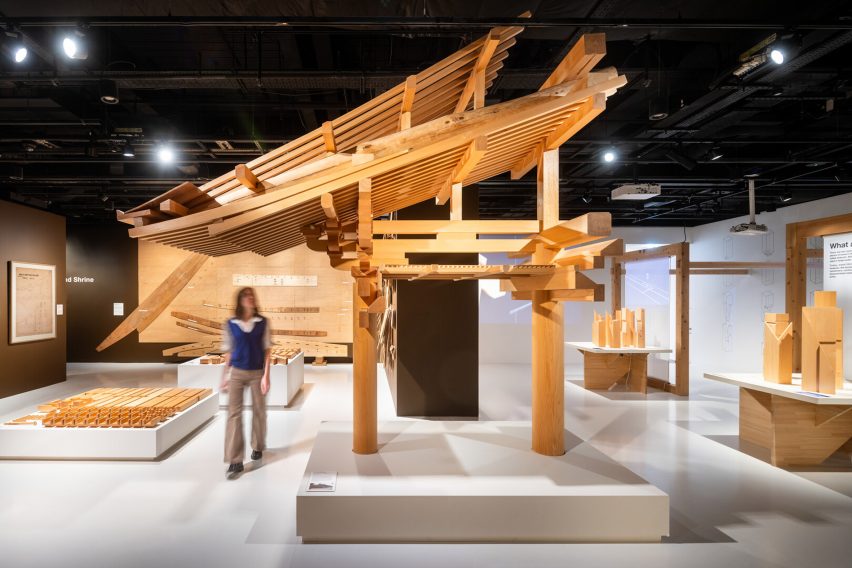 A Yoshino cypress 1:2 scale model of a section of the roof of Tōindō, a hall within the Yakushi-ji temple