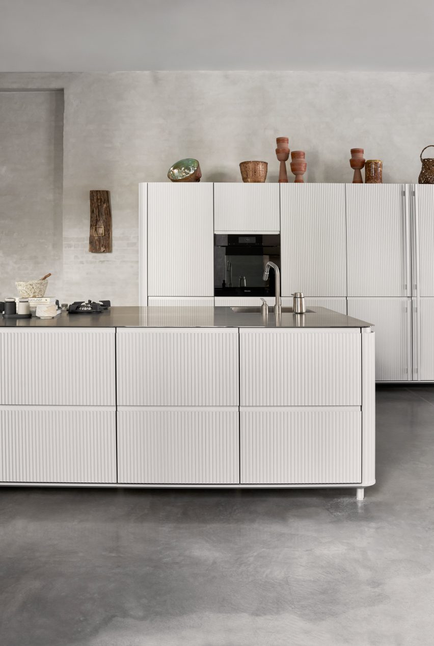 V3 modular kitchen by Vipp