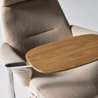 Diffrient lounge chair by Niels Diffrient for Humanscale