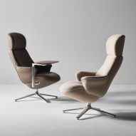 Diffrient lounge chair by Niels Diffrient for Humanscale