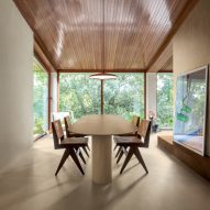 Photo of dining room with surfaces by Florim