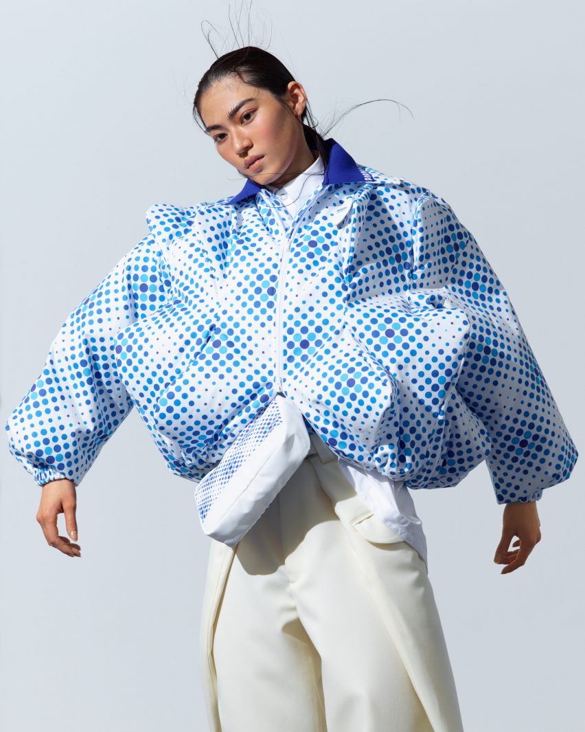 Person weaaring an-cooled jacket by Anrealage 