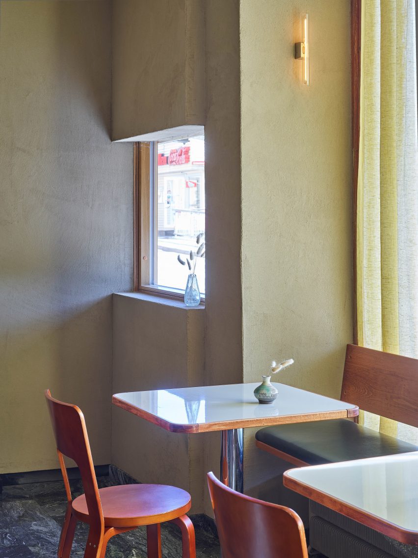 Micro-cement walls in Stockholm restaurant