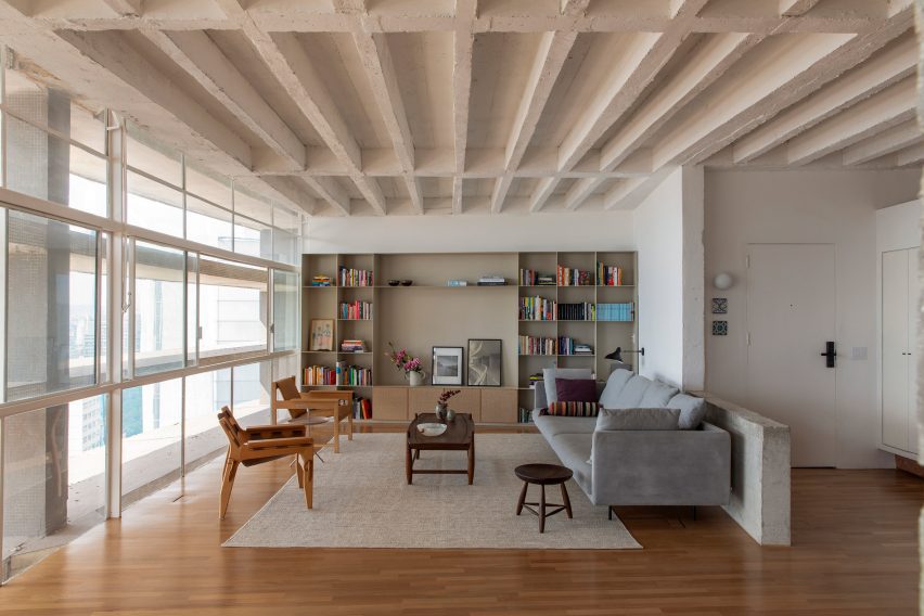 Copan apartmanında aydınlık yaşam alanı