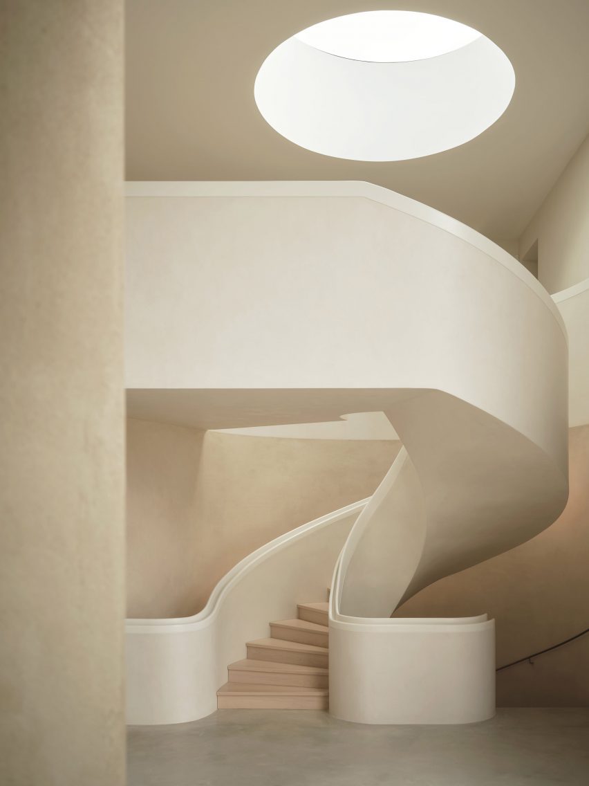 Spiral staircase within AYN3 house