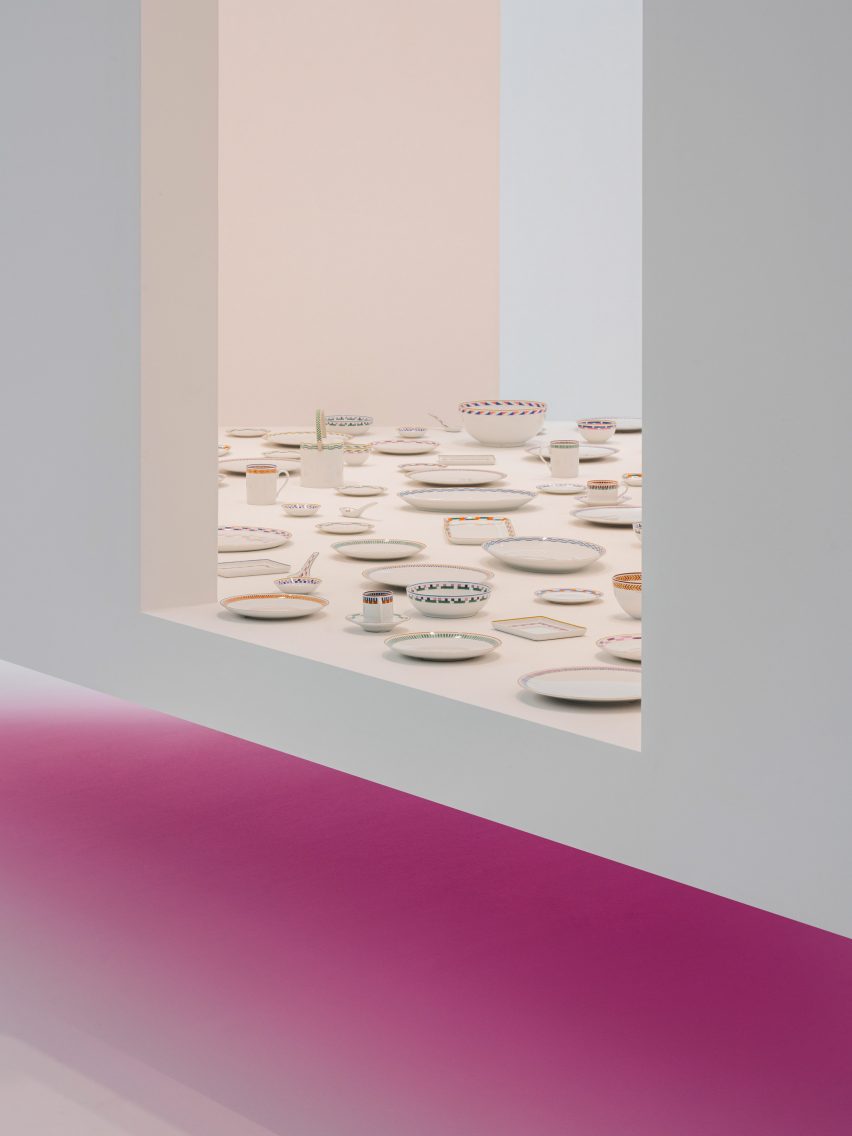 Porcelain dinner service