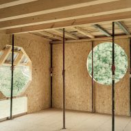 Learning House in Bavaria by Max Otto Zitzelsberger