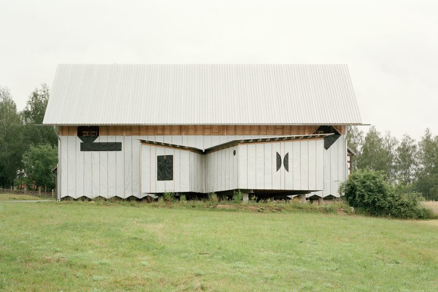 Learning House in Bavaria by Max Otto Zitzelsberger