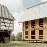 Learning House in Bavaria by Max Otto Zitzelsberger