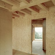 Learning House in Bavaria by Max Otto Zitzelsberger