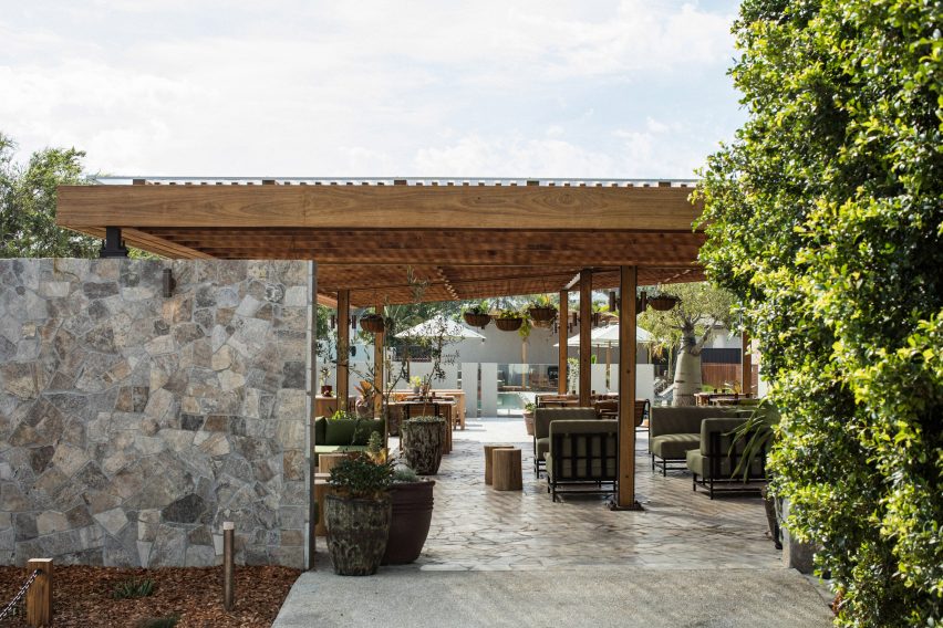 Entrance to restaurant with crazy paving walls