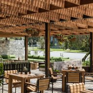 dining are under shaded pergola