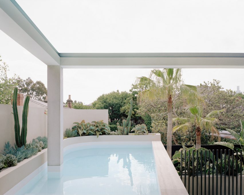 Swimming pool at South Yarra House by Pandolfini Architects