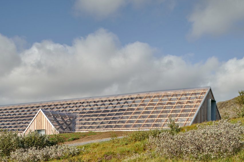 Timber structure with a polycarbonate roof in Iceland