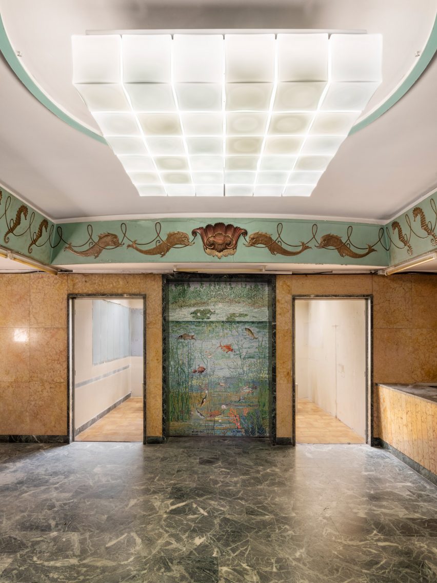 Lobby with light