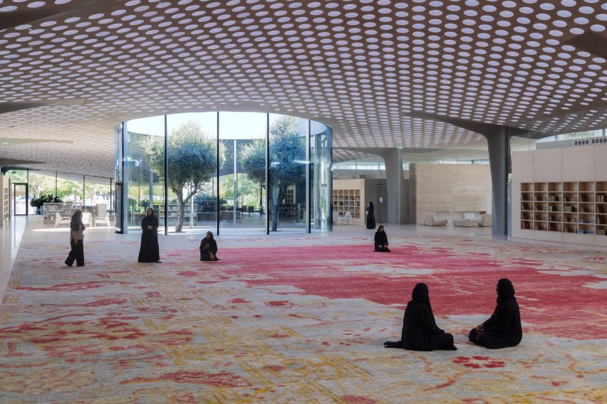 Main hall within the Al-Mujadilah Centre and Mosque for Women