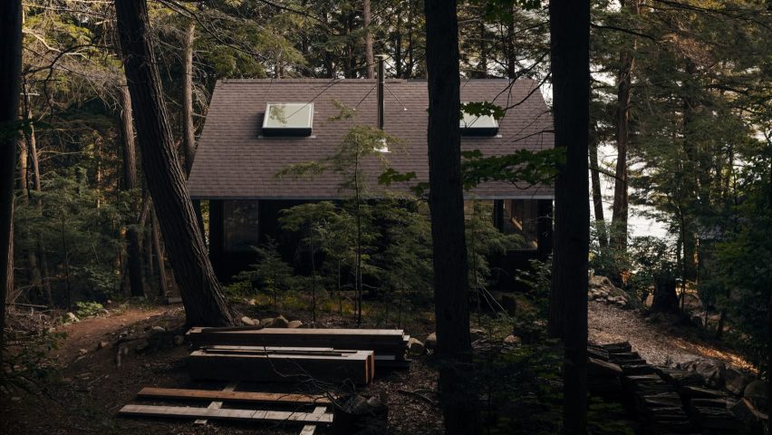 Lake Cabin in Ontario by Anya Moryoussef Architect