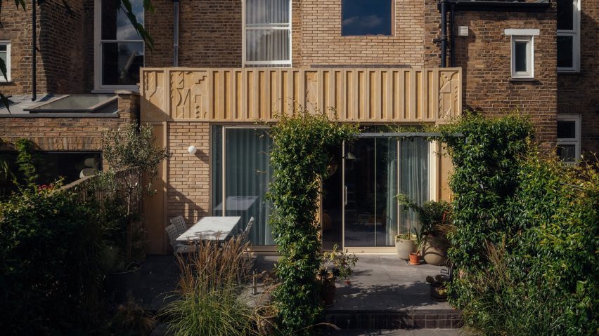 Ray House by Archmongers