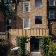 Ray House by Archmongers