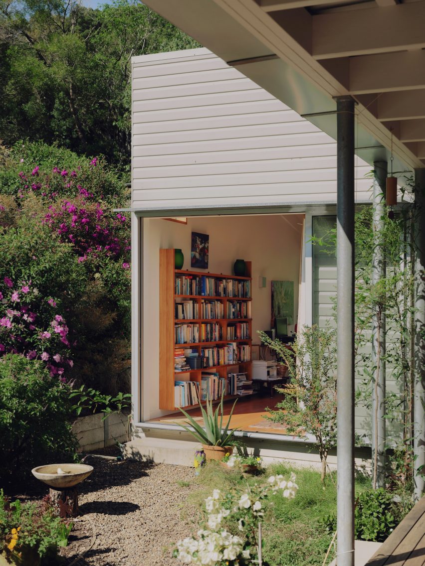 Exterior of Cooroy House by Henry Bennett and Dan Wilson