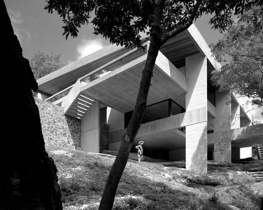 Harry & Penelope Seidler House, Killara, Sydney, Australia, Photo Max Dupain, 1968 &copy; Penelope Seidler 
