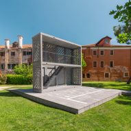 Elemental presents "most radical" incremental housing design in Venice