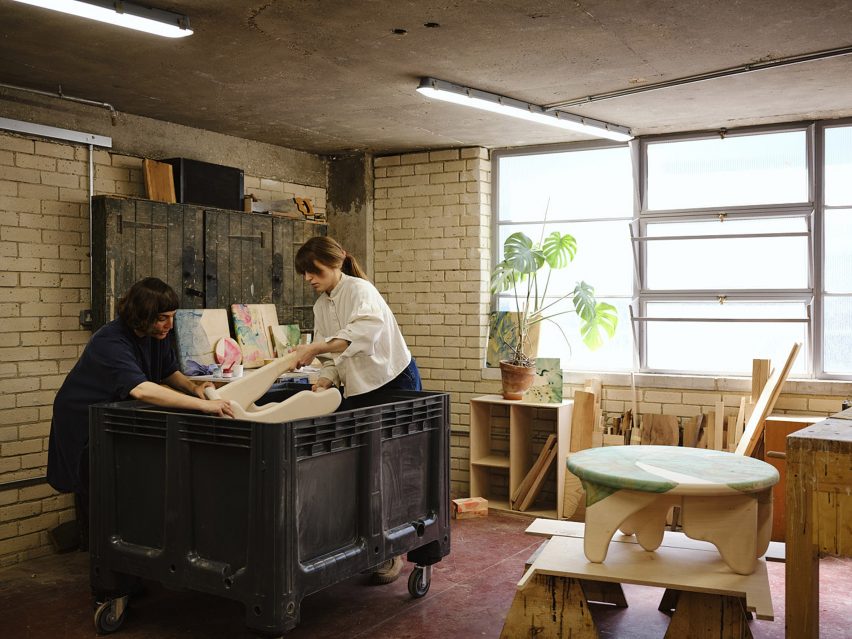 Marbling process with Nat Maks and Brogan Cox