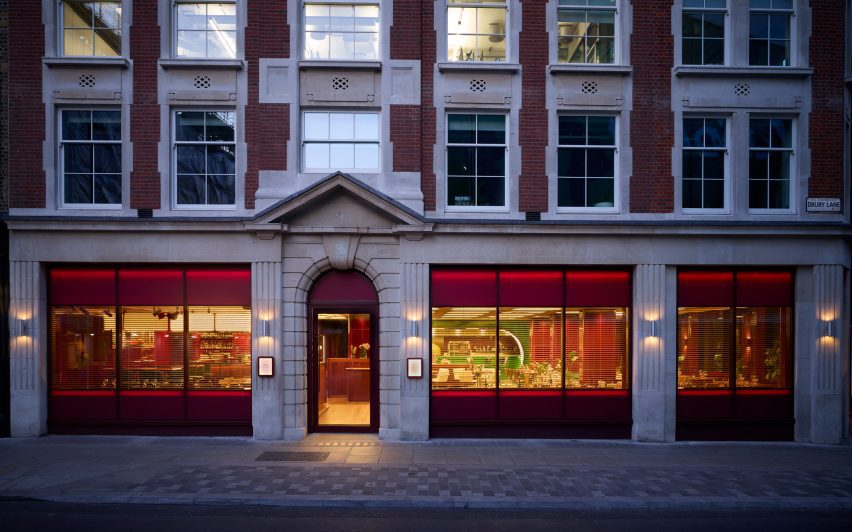 Exterior of Town in Covent Garden