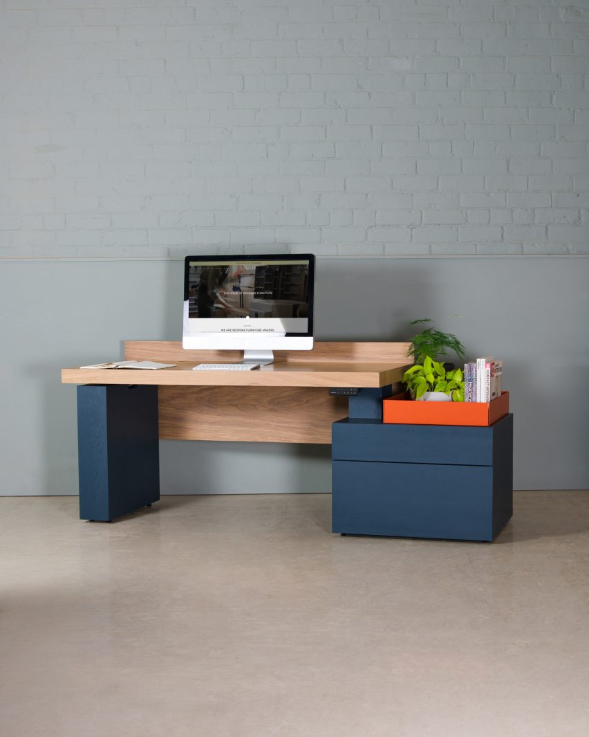 Raze Sit-Stand Desk by Jamie Hoyle and Katherine Mathew for Koda