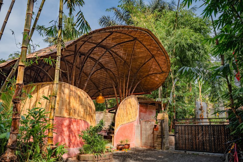Living Bridge by Jonathan Mizzi at the Green School