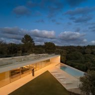 Villa 95 by Fran Silvestre Arquitectos