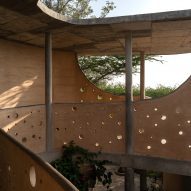 Winterfell house by Prithvi Architects