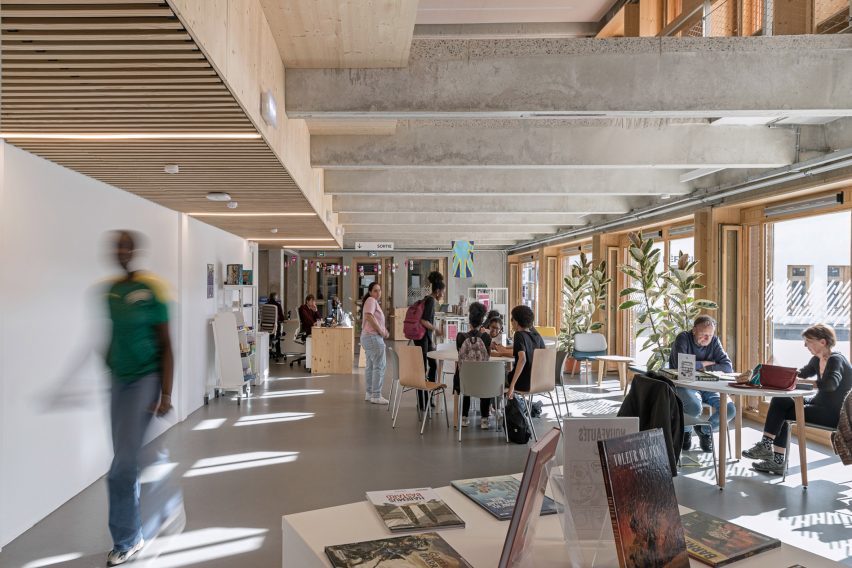 Library in Paris by Associer