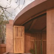 Casa Tobi by Espacio 18 Arquitectura